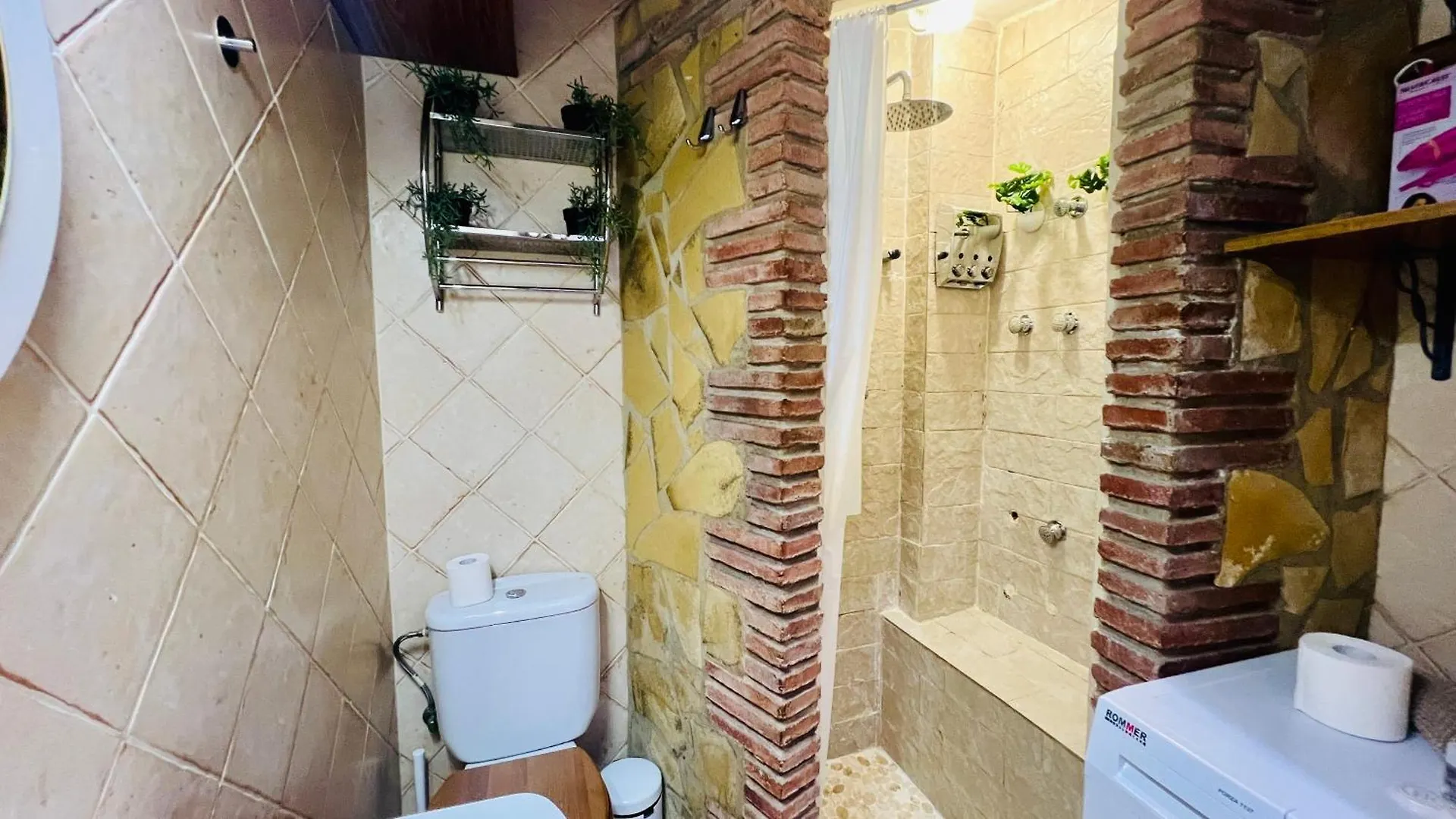 Estudio Buddha En El Centro De Nerja - South Costa Apartment